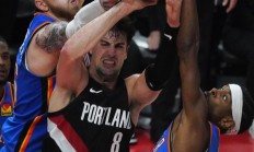 华体会官网入口-关于雷霆再度击败开拓者，鲨人带眼罩狂砍分的信息