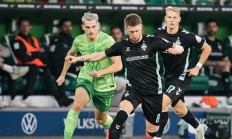 华体会新闻-包含不莱梅主场遭遇连败，险些失去德甲席位的词条