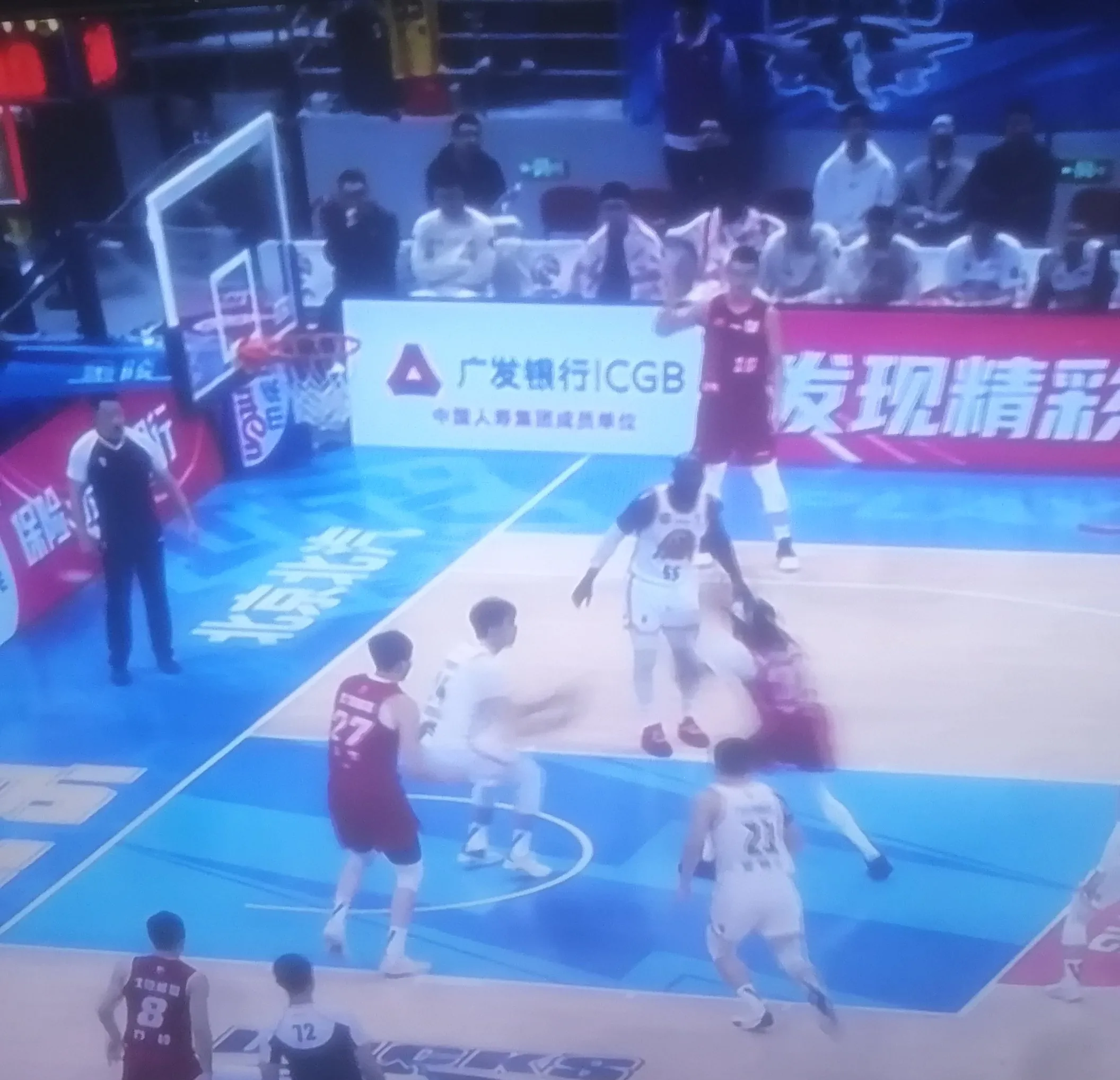 吉林队成为本场最大亮点，CBA季后赛瞬间破防，碾压
