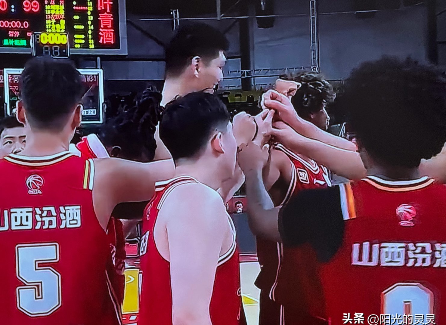 山西男篮队员训练受伤，备战受影响的简单介绍