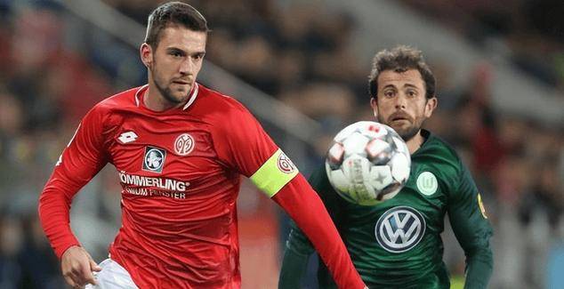 关于法兰克福客场大胜,士气高涨的信息 关于法兰克福客场大胜,士气高涨的信息