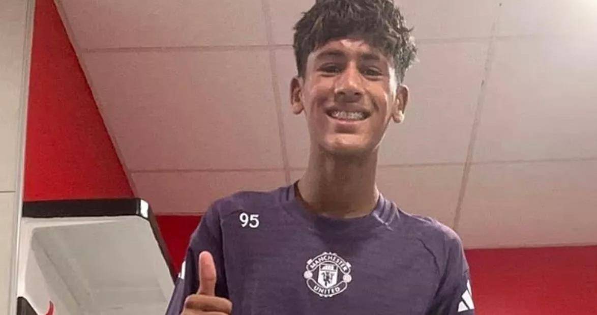 包含欧预赛新科球员崭露头角，蓄势待发的词条