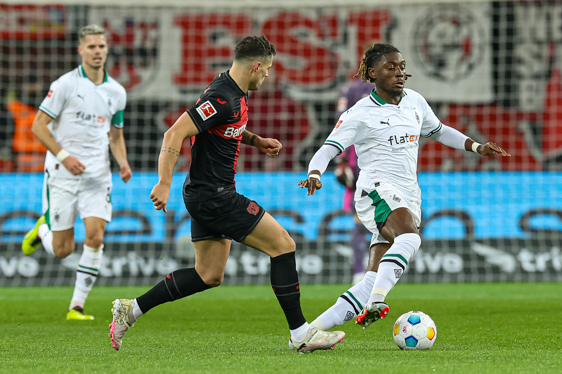 勒沃库森客场小胜达姆施塔特,继续追随领头羊的简单介绍 勒沃库森客场小胜达姆施塔特,继续追随领头羊的简单介绍