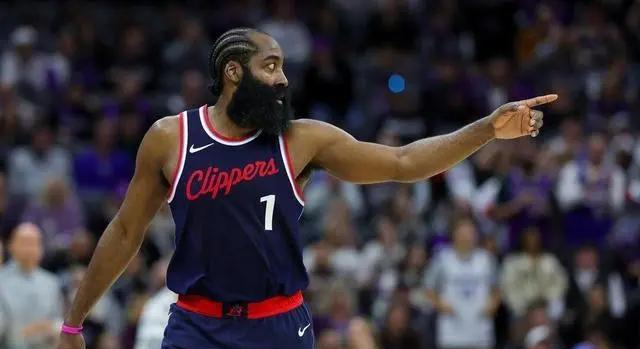 哈登因伤缺席两场比赛，火箭仍险胜爵士保持不败纪录