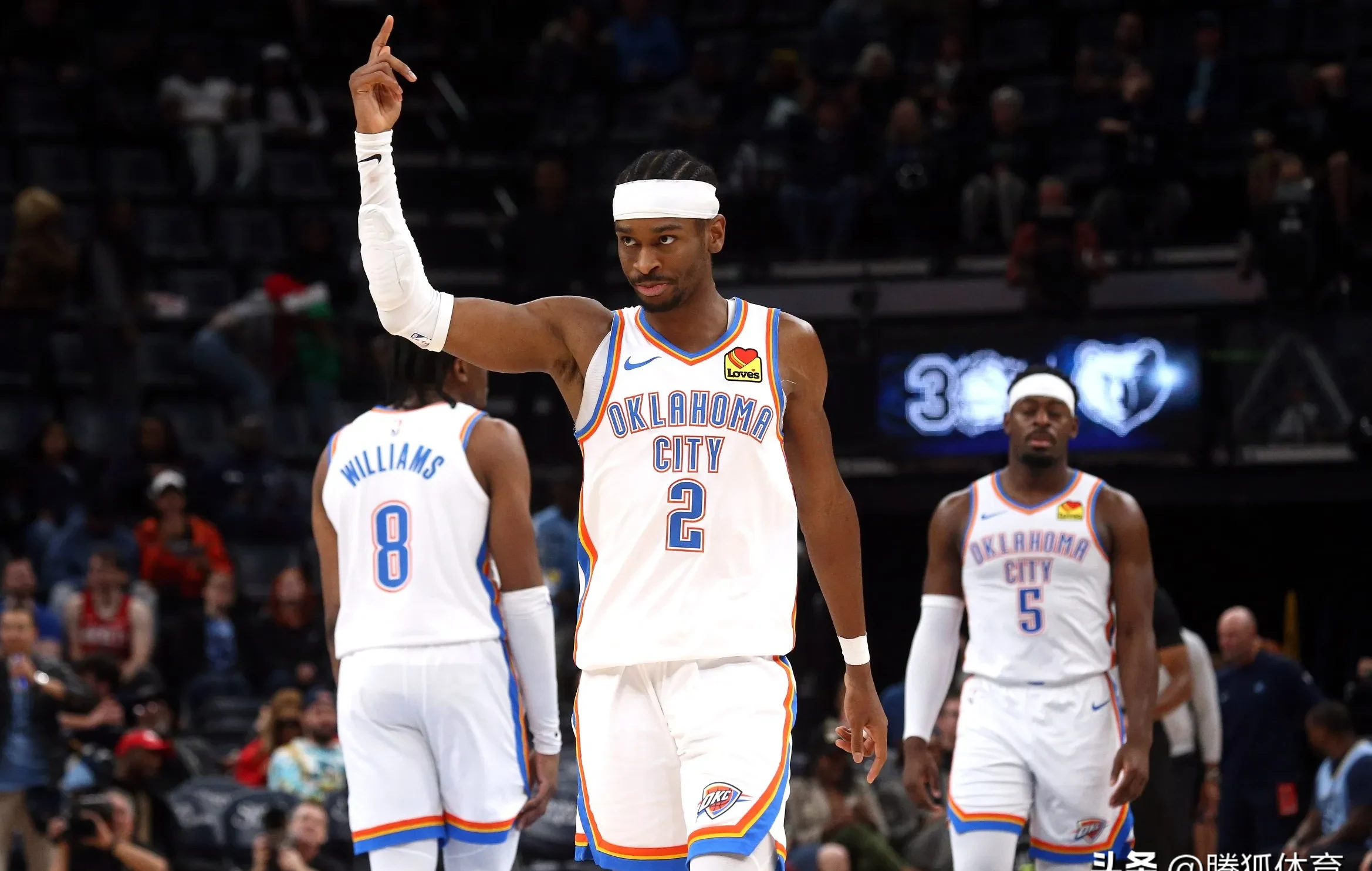 老鹰队在东部联盟赛中逆袭成功，晋级季后赛