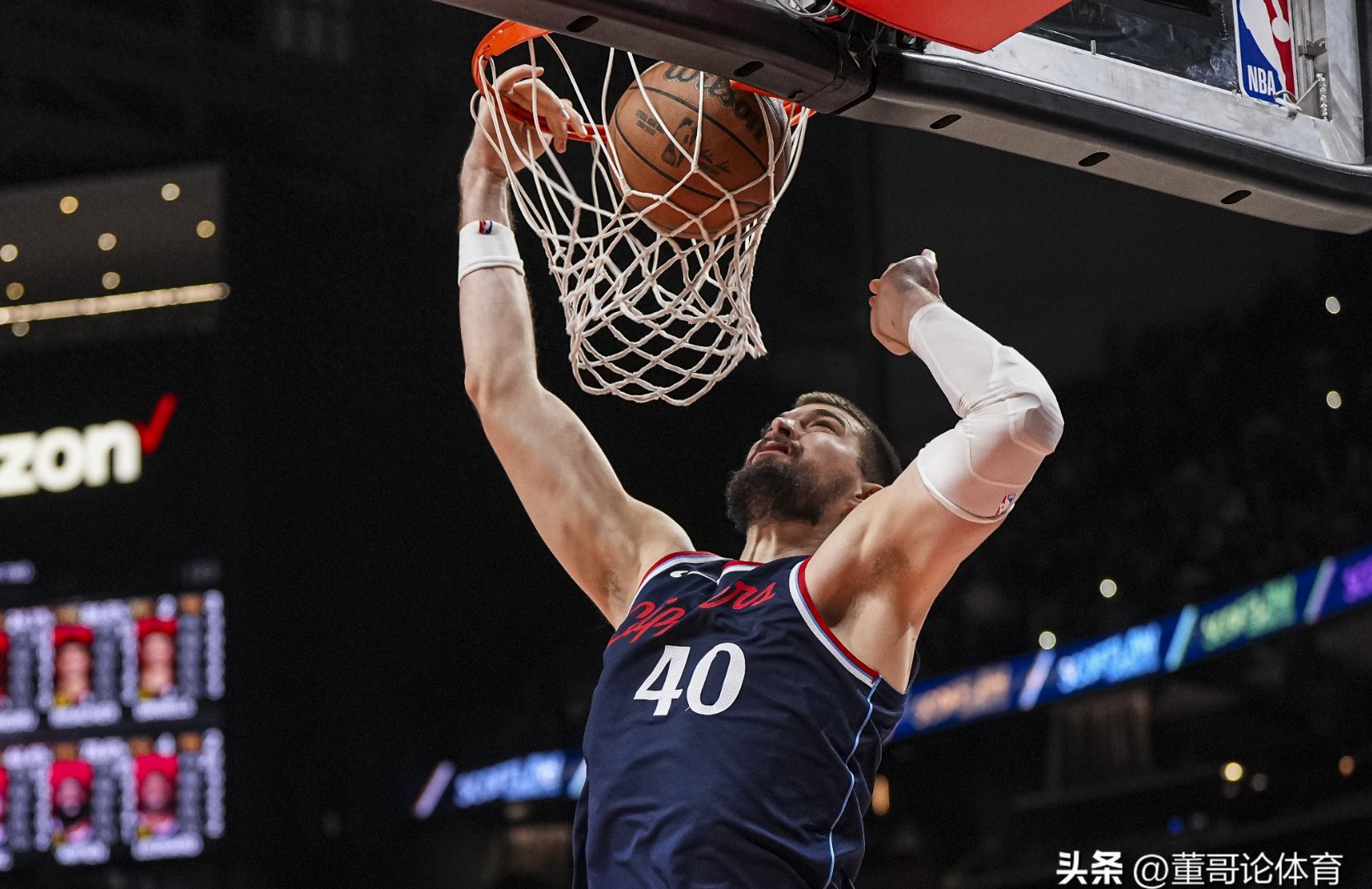 快船主场大胜魔术，取得五连胜