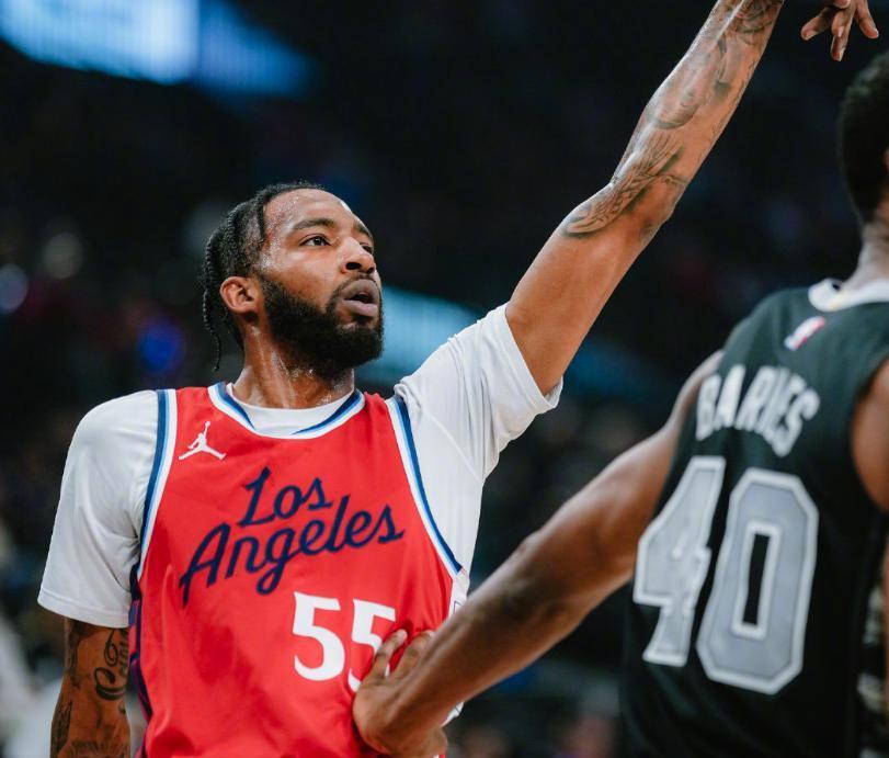 关于开拓者力克马刺，西部战绩逐步提升的信息