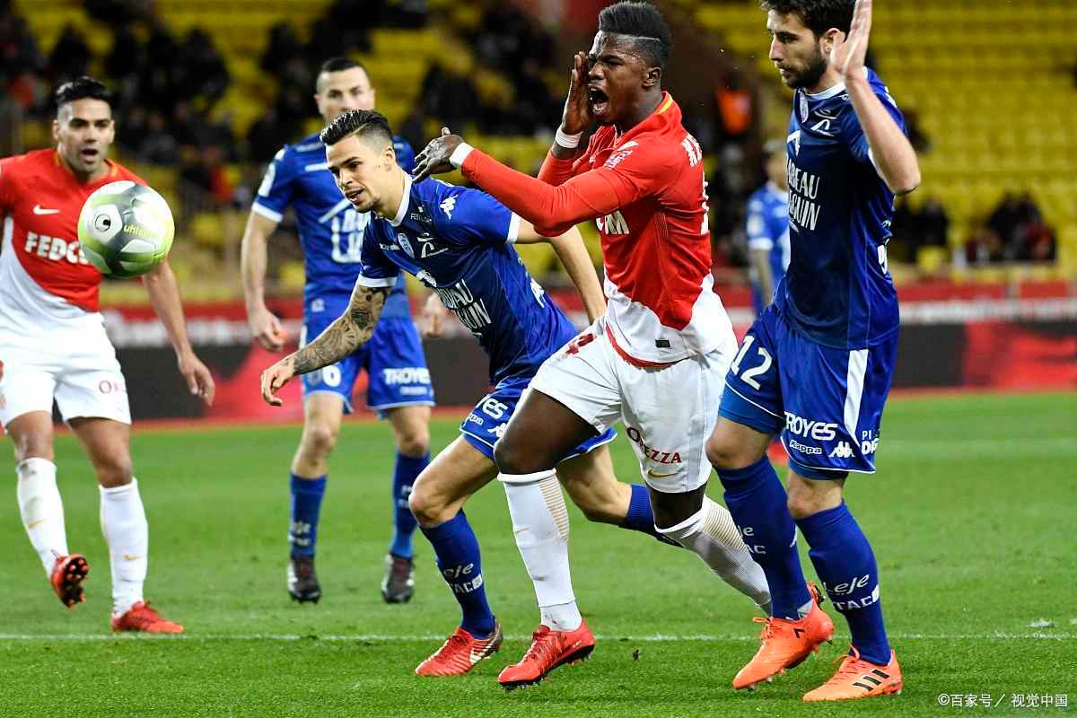 兰斯客场失利，联赛排名跌至中游的简单介绍