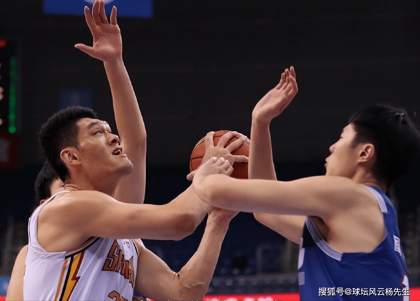 青岛男篮阻止江苏连胜，发挥出色